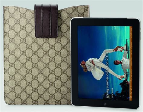 gucci ipad pro case 10.5